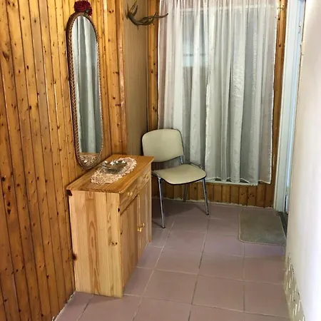 City Camping& Apartman &bungalow بيت ضيافة غيور