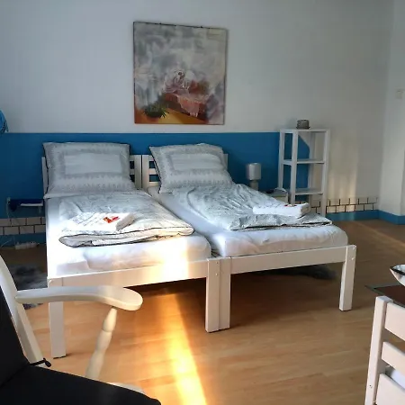 City Camping& Apartman &bungalow 3* غيور