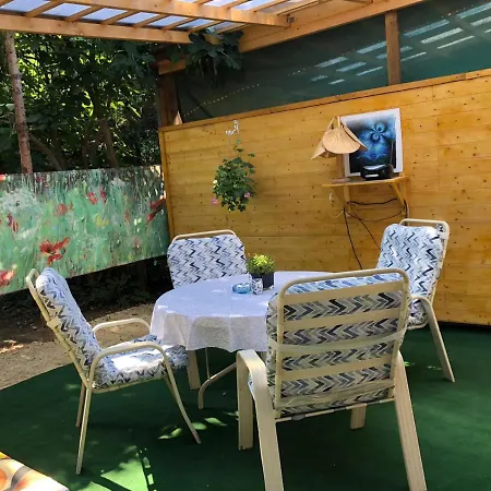 City Camping& Apartman &bungalow غيور