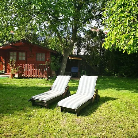 City Camping& Apartman &bungalow Vendégház *