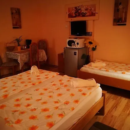 Penzion City Camping& Apartman &bungalow Ráb