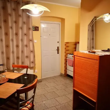 بيت ضيافة City Camping& Apartman &bungalow 3*