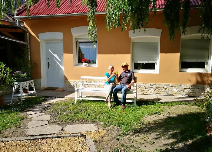 게스트하우스 City Camping& Apartman &bungalow 3*