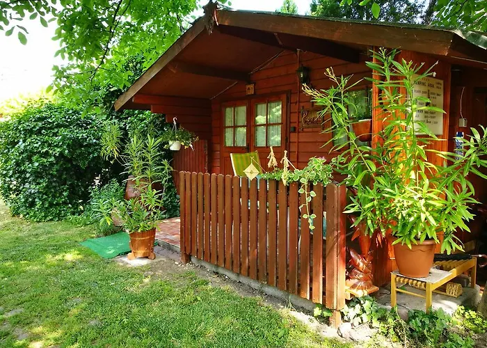 City Camping& Apartman &bungalow 기오르